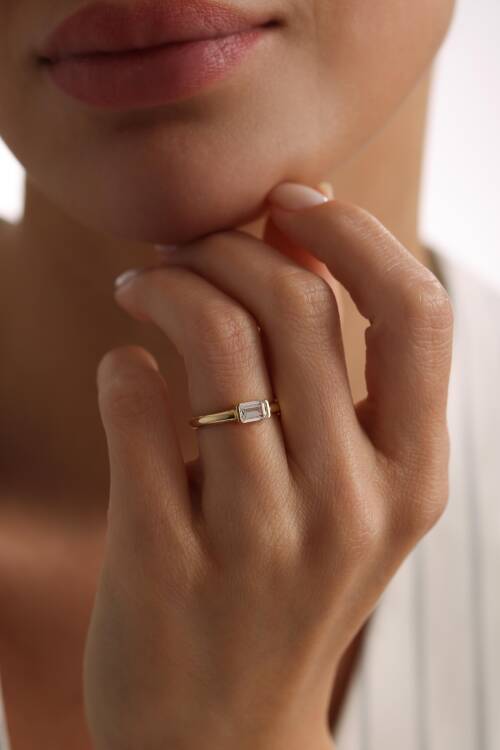 BAGET TAŞLI YÜZÜK - 2