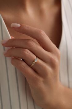 DAMLA TAŞLI YÜZÜK - 