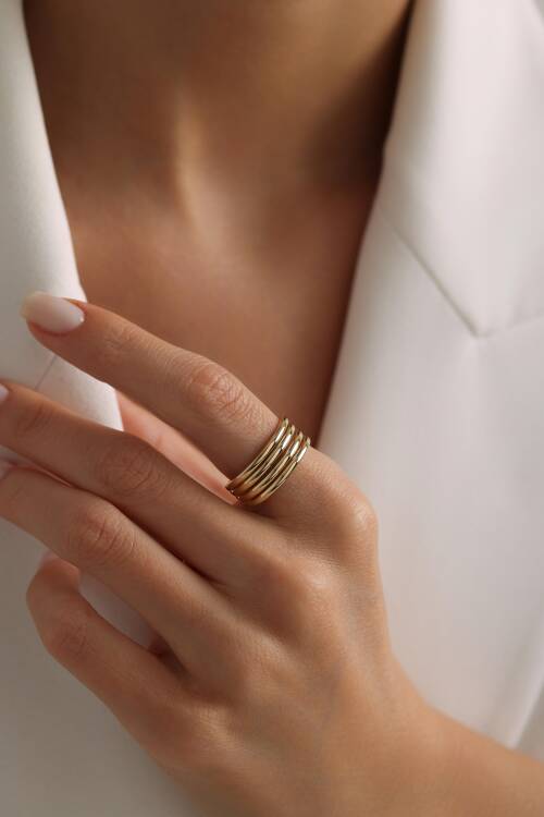 DÖRT SIRALI YÜZÜK - 1