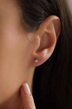 DÖRTGEN VİDALI KÜPE - 2