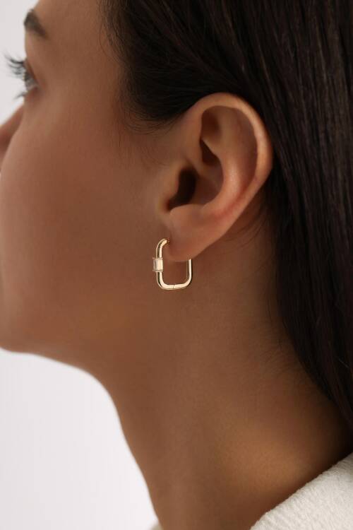 KÖŞELİ BAGET TAŞLI KÜPE - 2