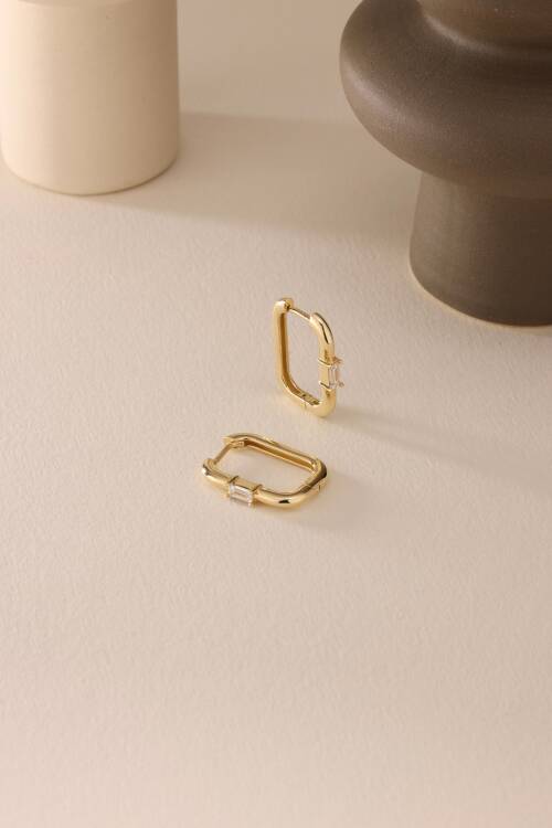 KÖŞELİ BAGET TAŞLI KÜPE - 4