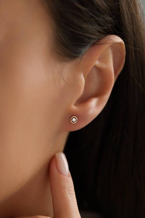 KÜÇÜK TEK TAŞ VİDALI KÜPE - 2