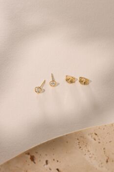 KÜÇÜK TEK TAŞ VİDALI KÜPE - 3