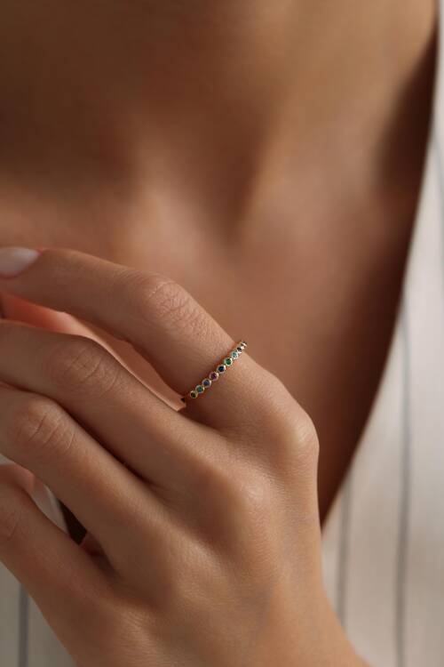 KÜÇÜK TEK TAŞLI RAİNBOW YÜZÜK - 1