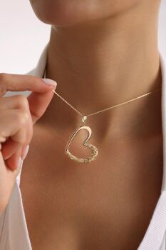 YARISI DESENLİ KALP CHARM - 2