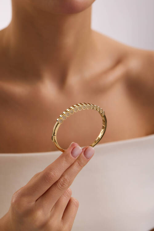 YİVLİ TAŞLI KELEPÇE - 1