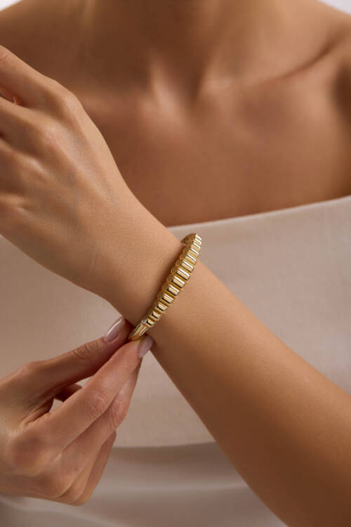 YİVLİ TAŞLI KELEPÇE - 2