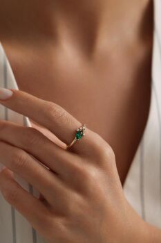 ZÜMRÜT YEŞİLİ YÜZÜK - 